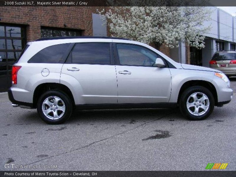 Majestic Silver Metallic / Grey 2008 Suzuki XL7