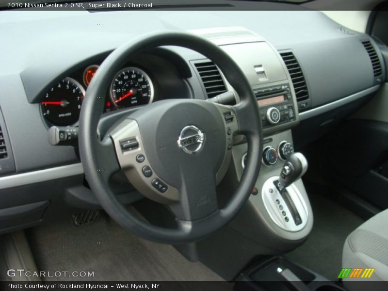 Super Black / Charcoal 2010 Nissan Sentra 2.0 SR