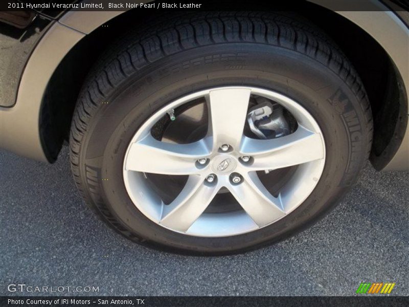 Black Noir Pearl / Black Leather 2011 Hyundai Veracruz Limited