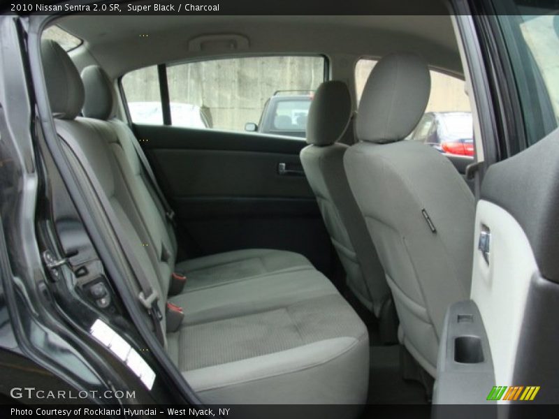 Super Black / Charcoal 2010 Nissan Sentra 2.0 SR