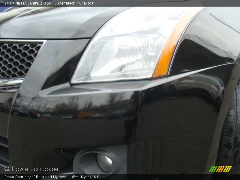 Super Black / Charcoal 2010 Nissan Sentra 2.0 SR