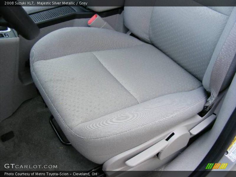 Majestic Silver Metallic / Grey 2008 Suzuki XL7