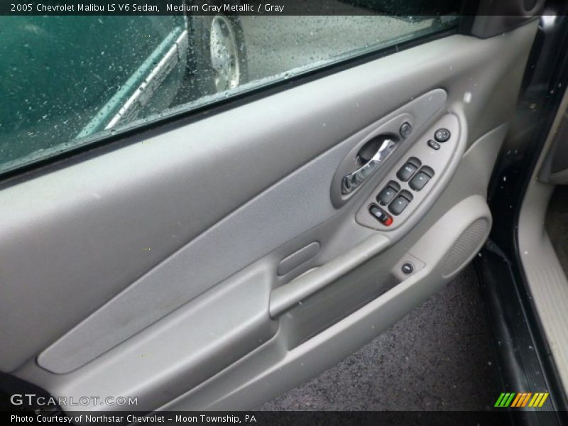 Medium Gray Metallic / Gray 2005 Chevrolet Malibu LS V6 Sedan