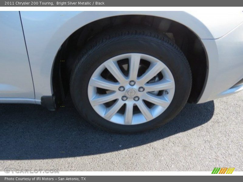 Bright Silver Metallic / Black 2011 Chrysler 200 Touring
