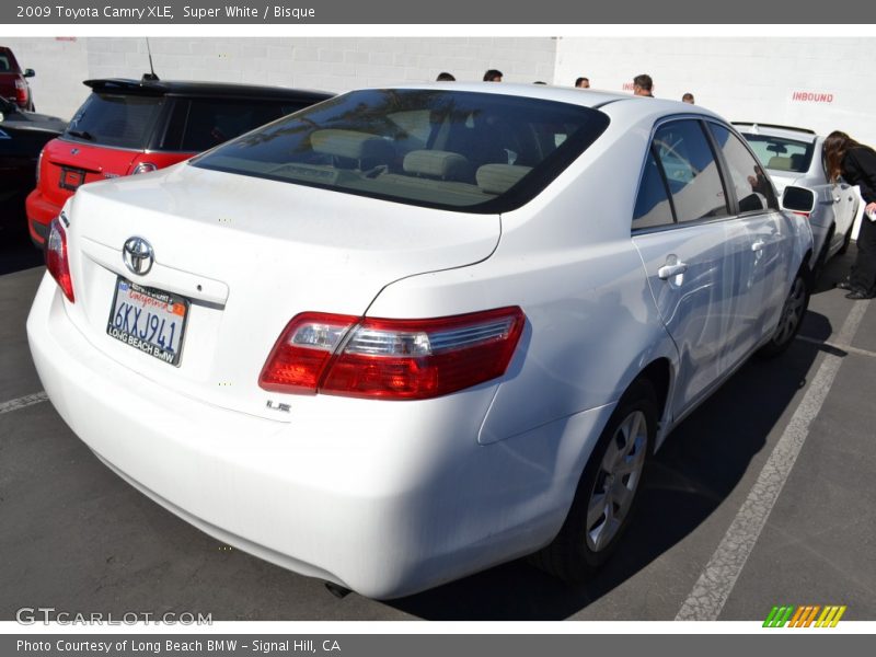 Super White / Bisque 2009 Toyota Camry XLE