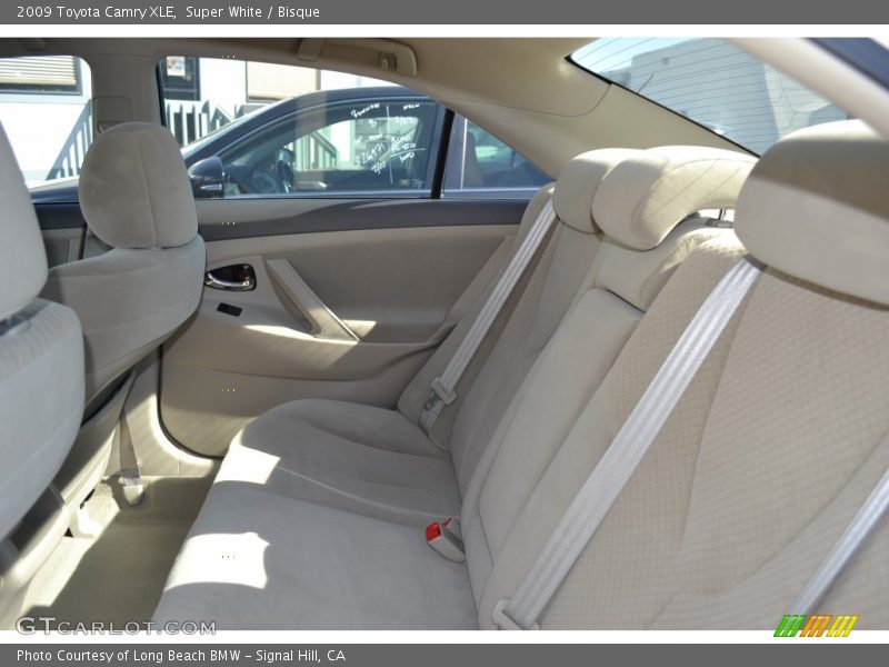Super White / Bisque 2009 Toyota Camry XLE