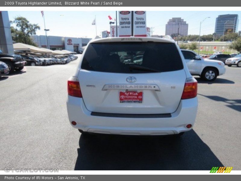 Blizzard White Pearl / Sand Beige 2009 Toyota Highlander Limited