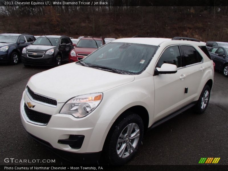 Front 3/4 View of 2013 Equinox LT