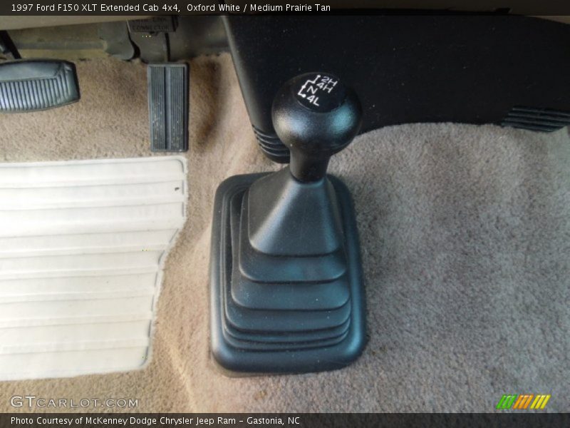 Controls of 1997 F150 XLT Extended Cab 4x4