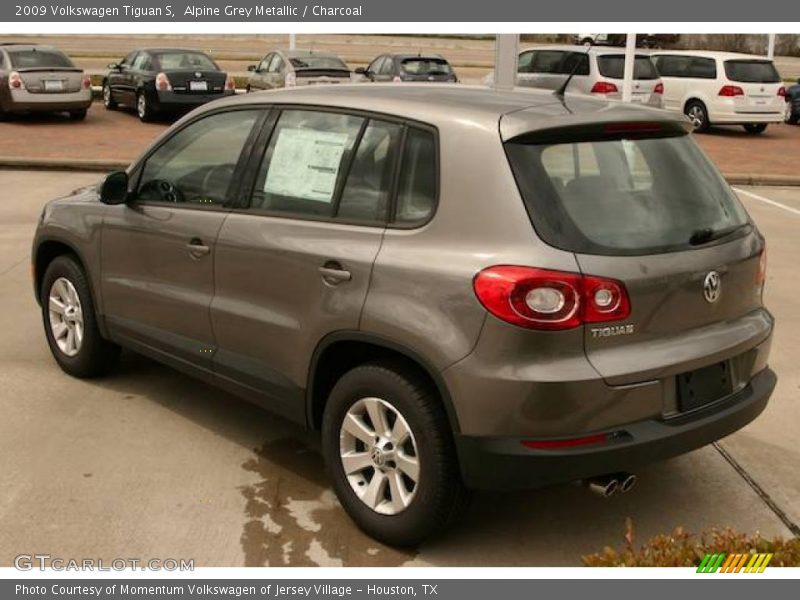 Alpine Grey Metallic / Charcoal 2009 Volkswagen Tiguan S