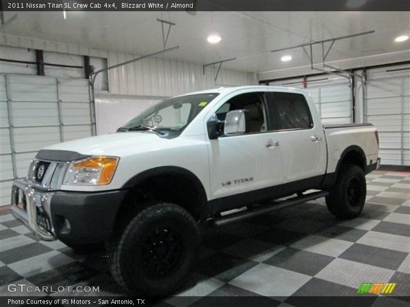 Blizzard White / Almond 2011 Nissan Titan SL Crew Cab 4x4