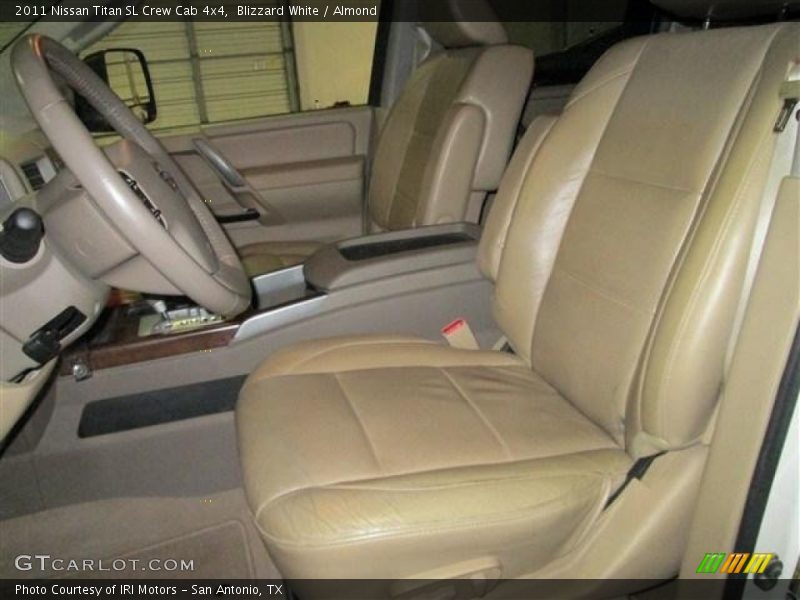 Blizzard White / Almond 2011 Nissan Titan SL Crew Cab 4x4