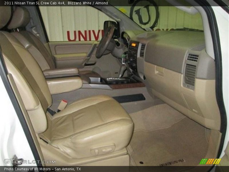 Blizzard White / Almond 2011 Nissan Titan SL Crew Cab 4x4