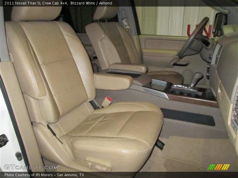 Blizzard White / Almond 2011 Nissan Titan SL Crew Cab 4x4