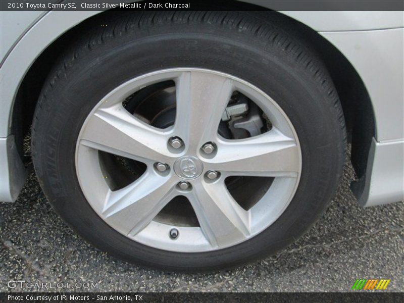 Classic Silver Metallic / Dark Charcoal 2010 Toyota Camry SE