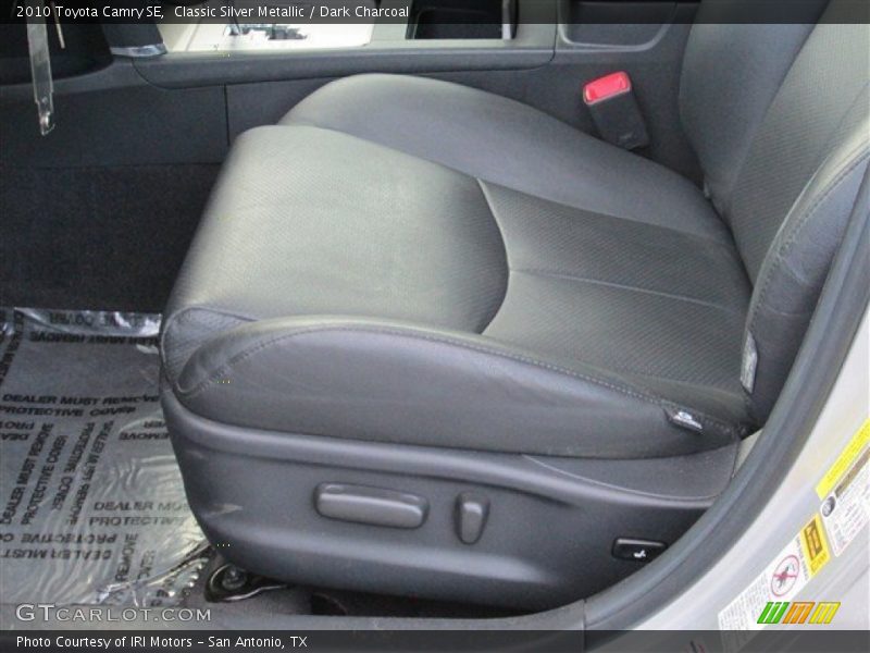 Classic Silver Metallic / Dark Charcoal 2010 Toyota Camry SE
