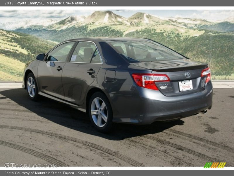 Magnetic Gray Metallic / Black 2013 Toyota Camry SE