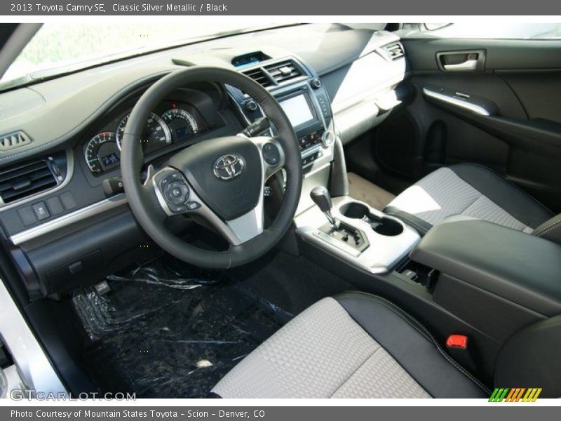 Classic Silver Metallic / Black 2013 Toyota Camry SE