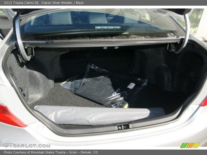 Classic Silver Metallic / Black 2013 Toyota Camry SE
