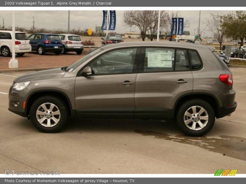Alpine Grey Metallic / Charcoal 2009 Volkswagen Tiguan S