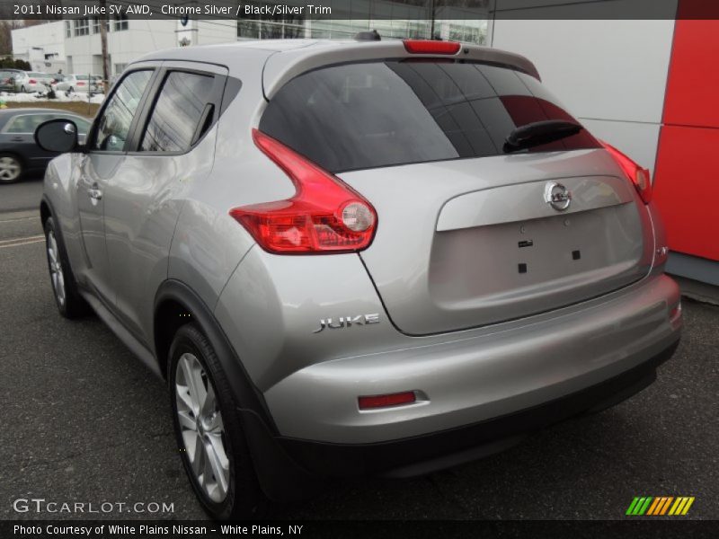 Chrome Silver / Black/Silver Trim 2011 Nissan Juke SV AWD