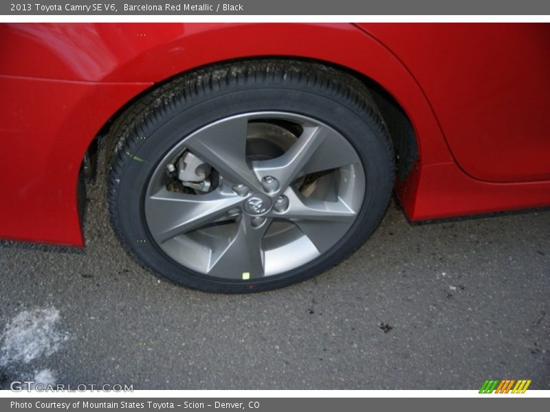 Barcelona Red Metallic / Black 2013 Toyota Camry SE V6
