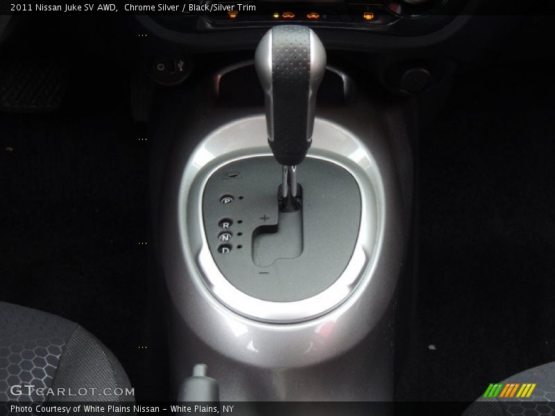 Chrome Silver / Black/Silver Trim 2011 Nissan Juke SV AWD