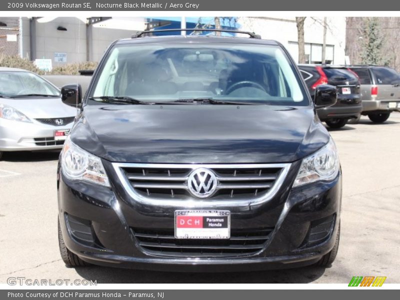 Nocturne Black Metallic / Aero Grey 2009 Volkswagen Routan SE