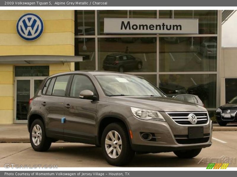 Alpine Grey Metallic / Charcoal 2009 Volkswagen Tiguan S