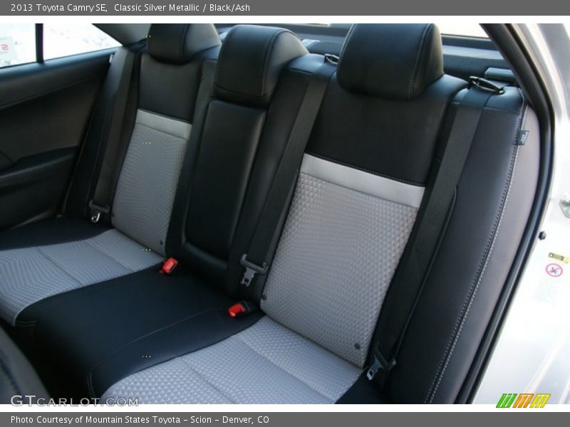 Classic Silver Metallic / Black/Ash 2013 Toyota Camry SE