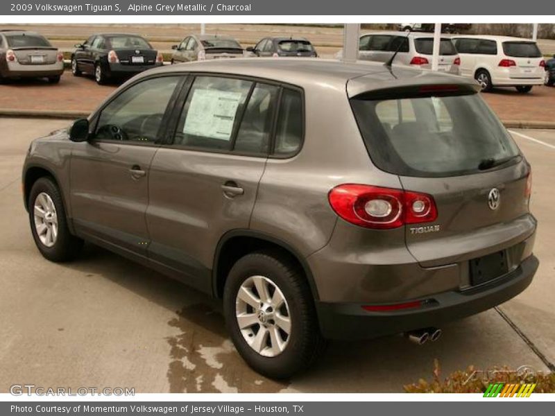 Alpine Grey Metallic / Charcoal 2009 Volkswagen Tiguan S