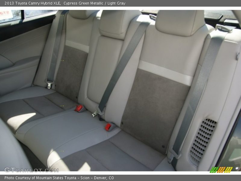 Cypress Green Metallic / Light Gray 2013 Toyota Camry Hybrid XLE