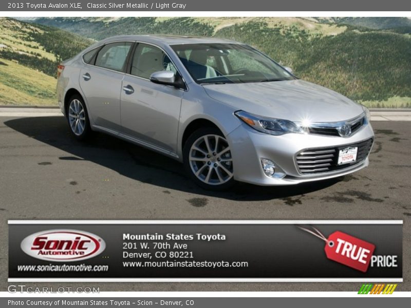Classic Silver Metallic / Light Gray 2013 Toyota Avalon XLE