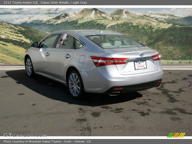 Classic Silver Metallic / Light Gray 2013 Toyota Avalon XLE