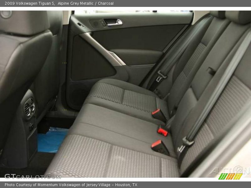 Alpine Grey Metallic / Charcoal 2009 Volkswagen Tiguan S