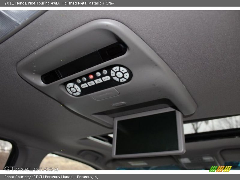 Polished Metal Metallic / Gray 2011 Honda Pilot Touring 4WD