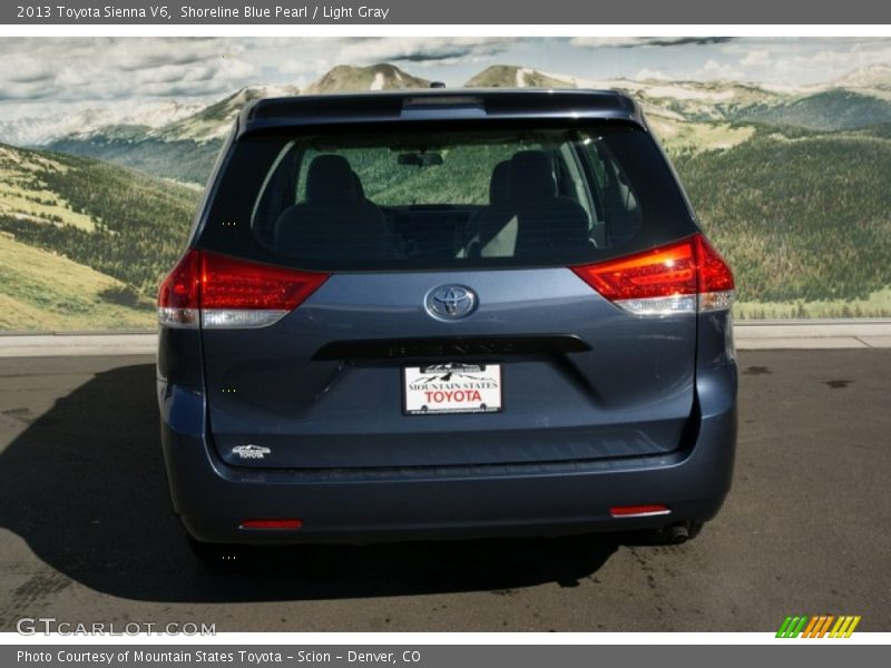 Shoreline Blue Pearl / Light Gray 2013 Toyota Sienna V6