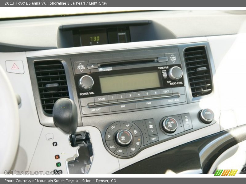 Controls of 2013 Sienna V6