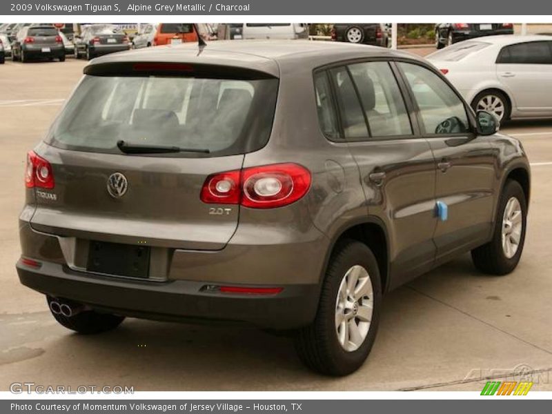 Alpine Grey Metallic / Charcoal 2009 Volkswagen Tiguan S