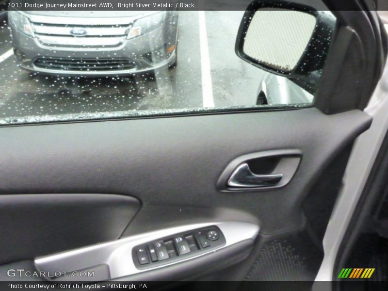 Bright Silver Metallic / Black 2011 Dodge Journey Mainstreet AWD