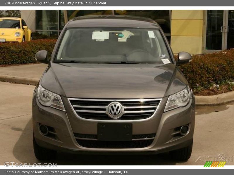 Alpine Grey Metallic / Charcoal 2009 Volkswagen Tiguan S