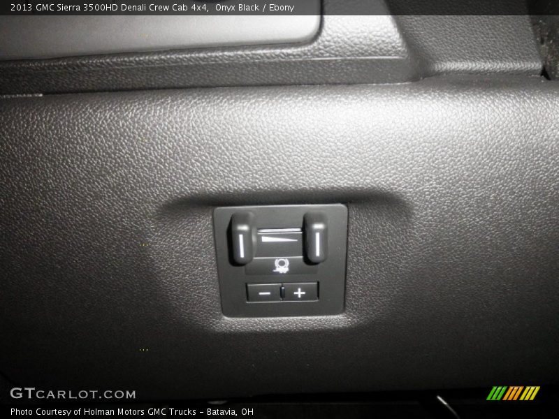 Onyx Black / Ebony 2013 GMC Sierra 3500HD Denali Crew Cab 4x4