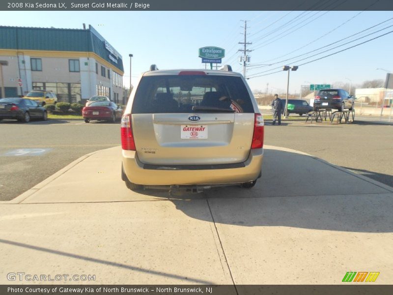 Sunset Gold Metallic / Beige 2008 Kia Sedona LX