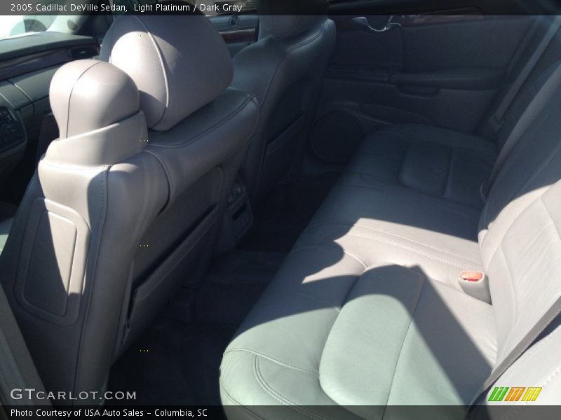 Light Platinum / Dark Gray 2005 Cadillac DeVille Sedan