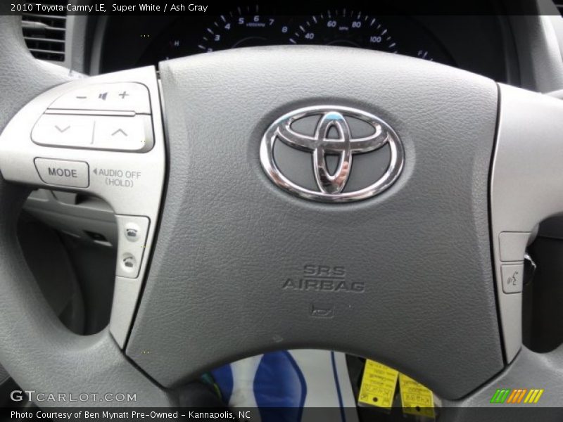 Super White / Ash Gray 2010 Toyota Camry LE