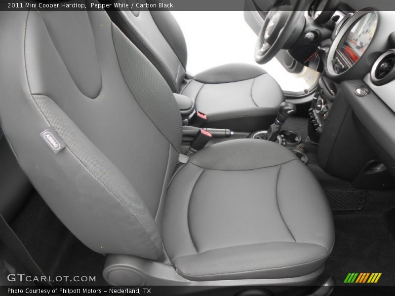 Pepper White / Carbon Black 2011 Mini Cooper Hardtop