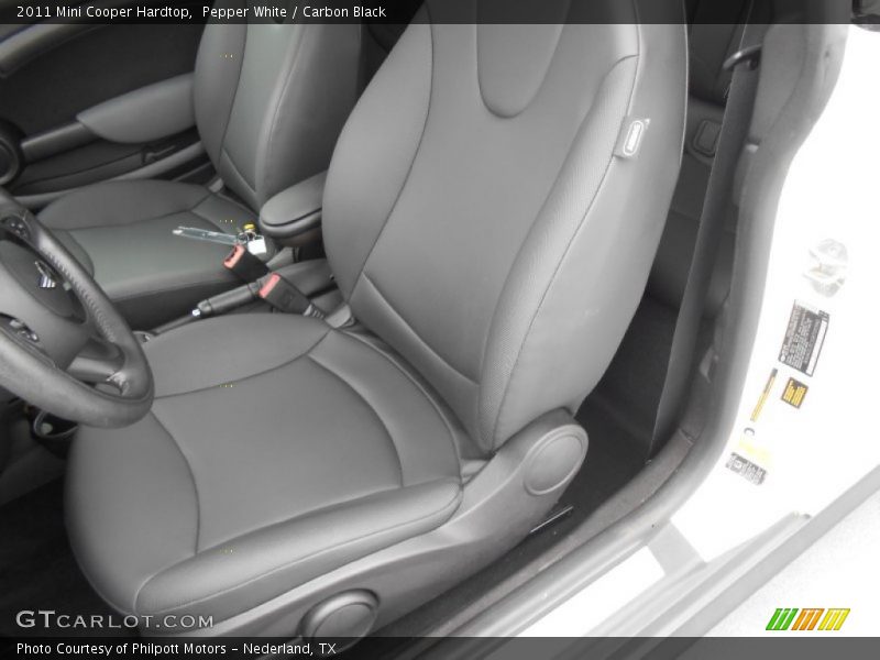 Pepper White / Carbon Black 2011 Mini Cooper Hardtop
