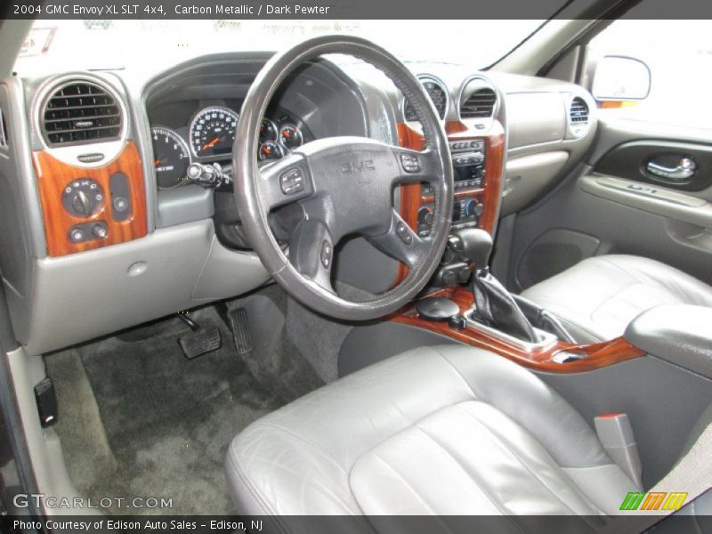 Front 3/4 View of 2004 Envoy XL SLT 4x4