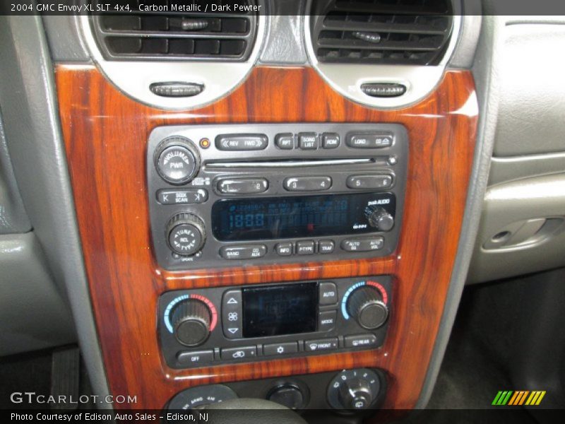 Controls of 2004 Envoy XL SLT 4x4