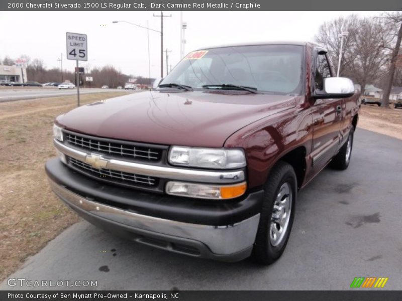 Dark Carmine Red Metallic / Graphite 2000 Chevrolet Silverado 1500 LS Regular Cab